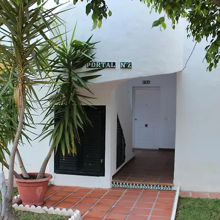 Rosas De Capistrano