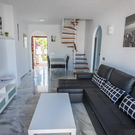 Rosas De Capistrano Apartment